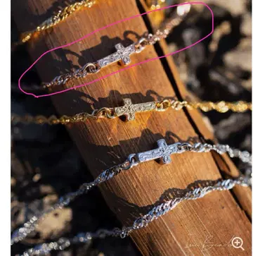 IRIEBEACH MINI side cross necklace