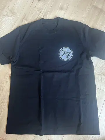푸 파이터스 티셔츠