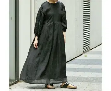 라미 볼륨 슬리브 원피스