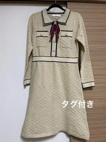 Sreep Die 베이지 퀼팅 원피스