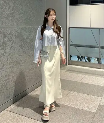 릴리안 캐럿 마린 내로우 스커트