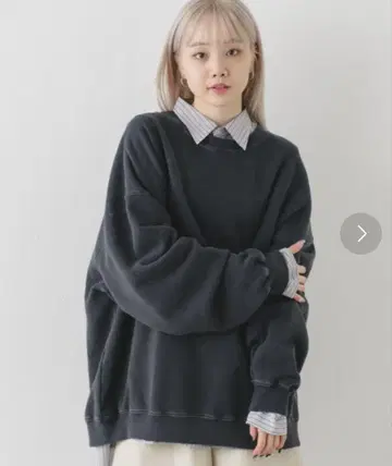 다크 그레이 오버 사이즈 맨투맨