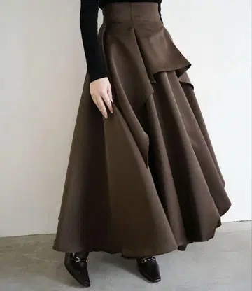 acka balloon satin skirt