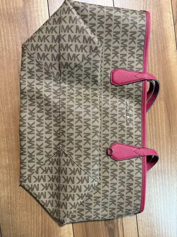 Michael Kors 로고 프린트 토트백