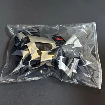 리이슈 고양이 BLACK AND RED