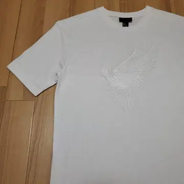 새상품급 H&M 바디 동일 컬러 새 문양 자수 T셔츠