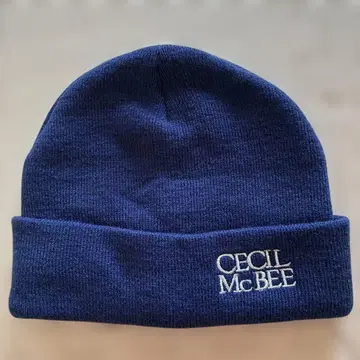 CECIL McBEE 세실 맥비 아크릴 니트캡 네이비