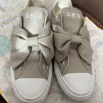 CONVERSE ALL STAR 리본 포함 스니커즈 베이지