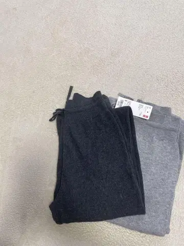 UNIQLO 워셔블 니트 리브 팬츠 2종 세트