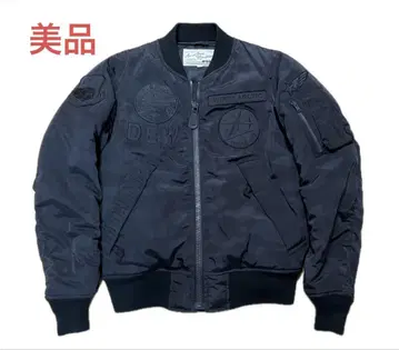 AVIREX DEW 로고 MA-1 ( M 사이즈 )