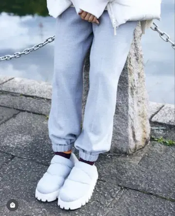 nagonstans 나곤스탠스 warm track pants M