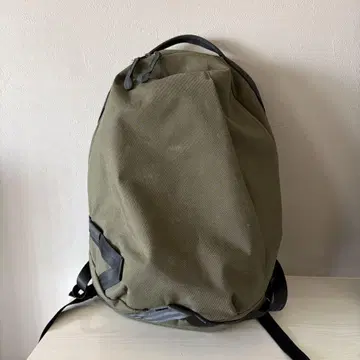 ABLE CARRY/에이블 칼리 데일리 백팩