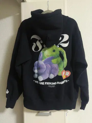 FR2 후드티