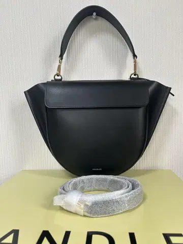 일품 [ WANDLER ] [ Hortensia ] 호르텐시아 미디엄