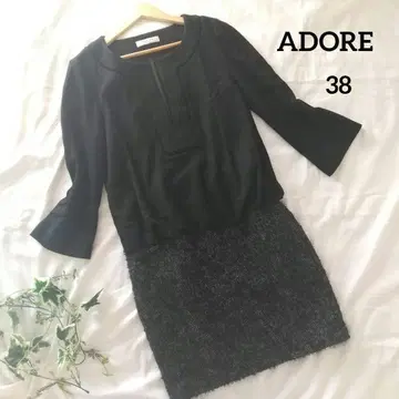 새상품급 어도어 [ ADORE ] 키넥 이소재 도킹 원피스 38 블랙