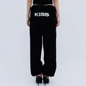KISS THE CLUB hoodied sleeve sweat pants