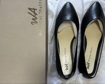 오리엔탈 트래픽 스틸레토 플랫 펌프스 블랙 25.5cm