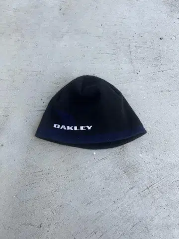 Oakley 90s 비니 빨간색 택