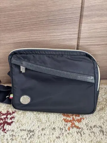 오로비안코 블랙 숄더백