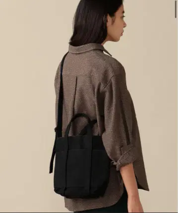 amiacalva 토트백 블랙 small