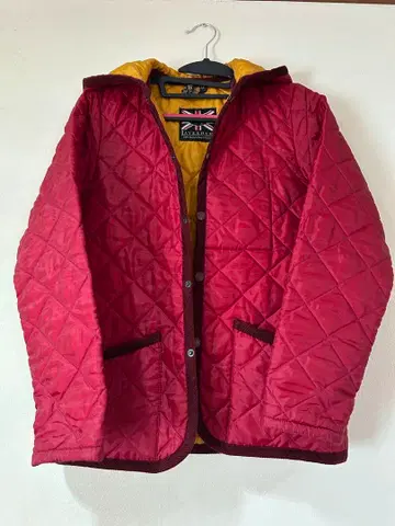 라벤햄 퀼팅 자켓 숏 기장 사이즈 36 레드/골드 새상품급