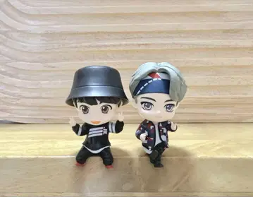 BTS 타이니탄 피규어 정국 뷔
