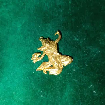 펜던트 탑