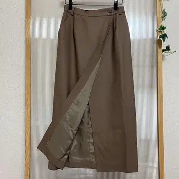 새상품급 랄프 로렌 브라운 랩스커트 안감 부착