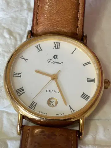 로만 쿼츠 손목시계 빈티지 레어