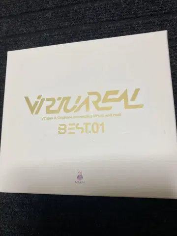 VIRTUAREAL BEST 01 [특장판]