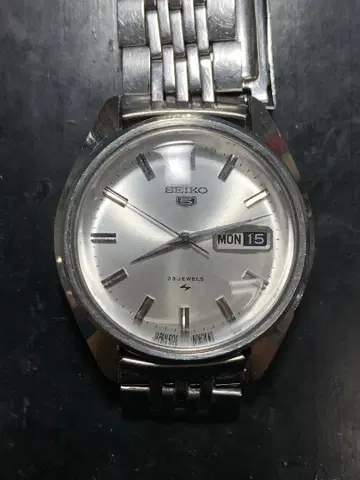 SEIKO 5 23석 자동 와인딩