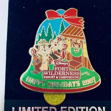 [ WDW ] LE750 포트 와일더니스 해피 홀리데이 칩 앤 데일 핀