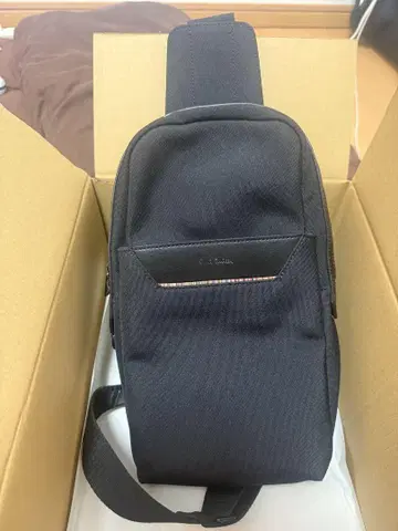 폴스미스 바디백 블랙 폴스미스