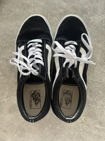 [새상품급!] VANS 반스 올드 스니커즈 26.5cm