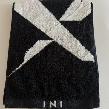 INI XQUARE 머플러 타월