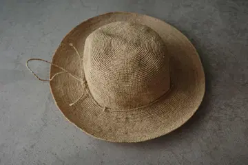 소피 드가르 밀짚모자 라피아
