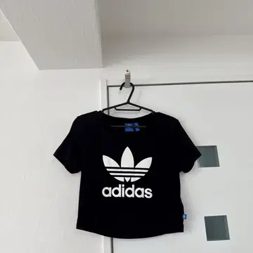 새상품급 adidas 블랙 크롭T셔츠 아디다스 오리지널 S사이즈