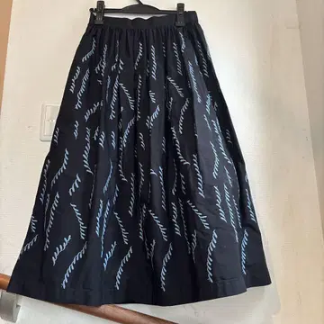 minaperhonen 스커트 38