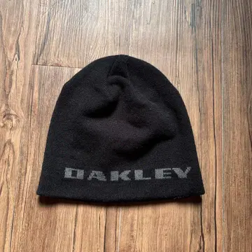 OAKLY 00s y2k 비니 블랙