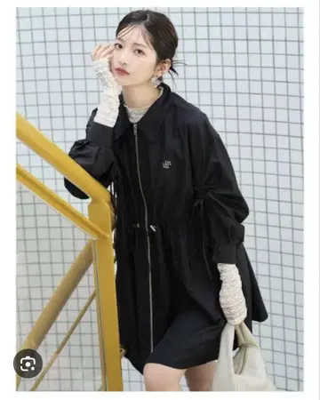 Lily Brown 지퍼 볼륨 코트 원피스