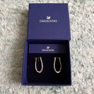 Swarovski 크리스탈 후프 귀걸이