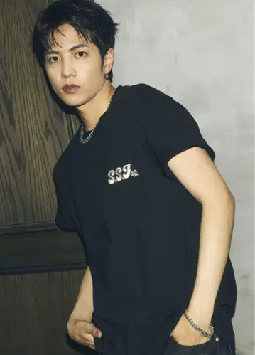 새상품 시손준 SSJ30 프로듀스 티셔츠 블랙