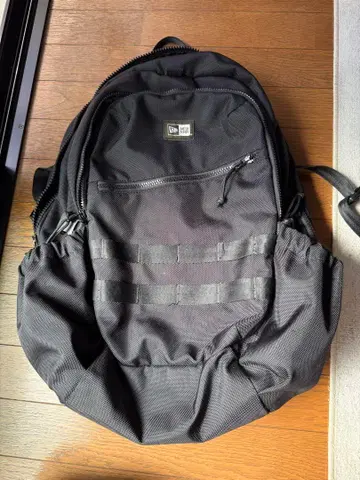 뉴에라 NEW ERA 어반팩 33L 블랙 백팩
