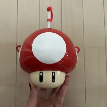 유니버설 스튜디오 재팬 버섯형 음료수통 스트로우 포함 마리오