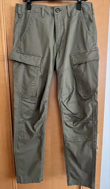 ALPHA INDUSTRIES 슬림 컴뱃 카고 팬츠 미사용 새상품
