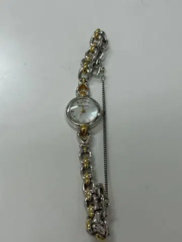 마리끌레르 배터리 방전 손목시계 쉘 다이얼
