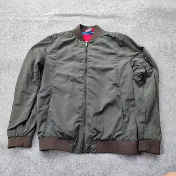 ZARA 올리브 그린 MA-1 자켓