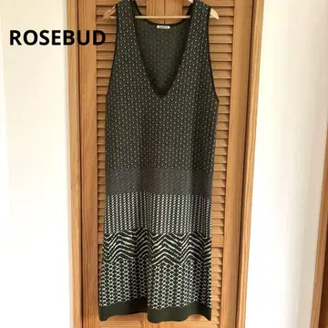ROSE BUD 올리브 그린 니트 원피스