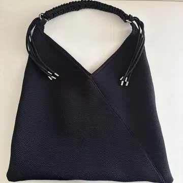 르 베르니 메쉬 백