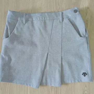 DESCENTE 그레이 스커트 여성용 골프웨어